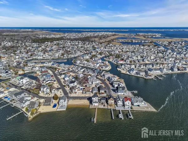$1,399,000 | 141 Vanard Drive, Brick, NJ 08723