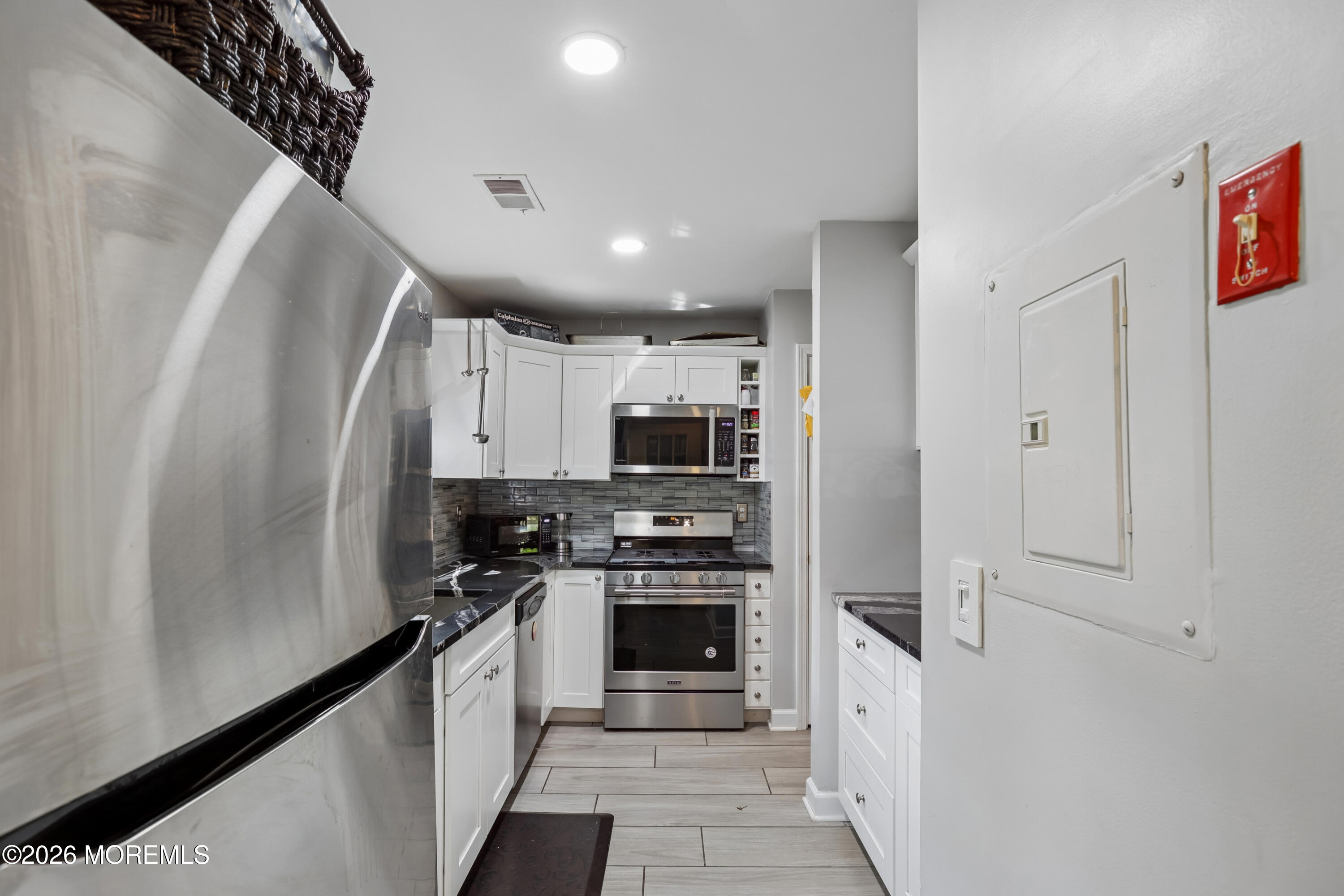 197 Azalea Circle Jackson, NJ 08527 - Photo 14 of 46 001 (2)