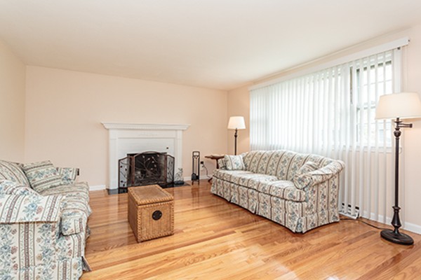 10 Diane Road Peabody, MA 01960 - Photo 7 of 17 Gallery Image 7