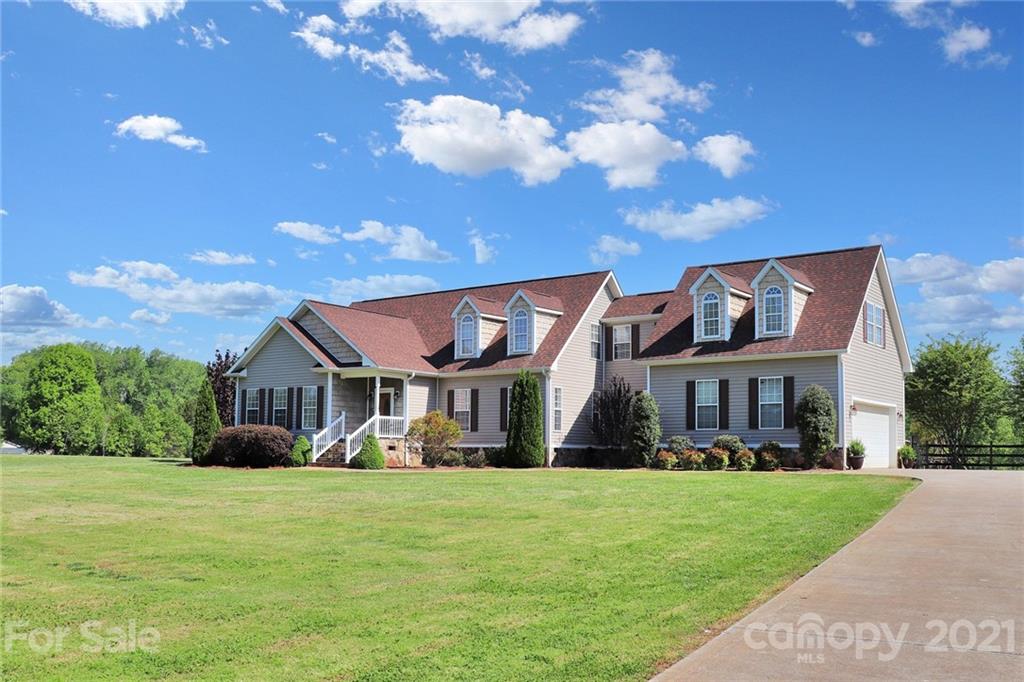 1684 Jim McCarter Road Clover, SC 29710 - Photo 2 of 33 Gallery Image 2