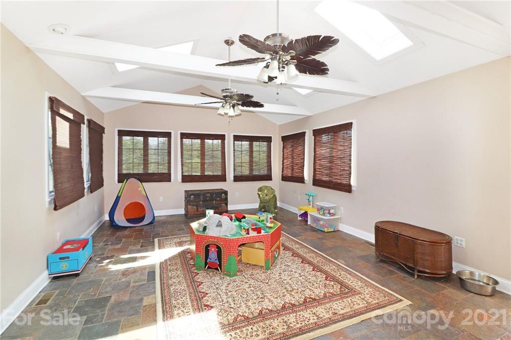 1684 Jim McCarter Road Clover, SC 29710 - Photo 12 of 33 Gallery Image 12