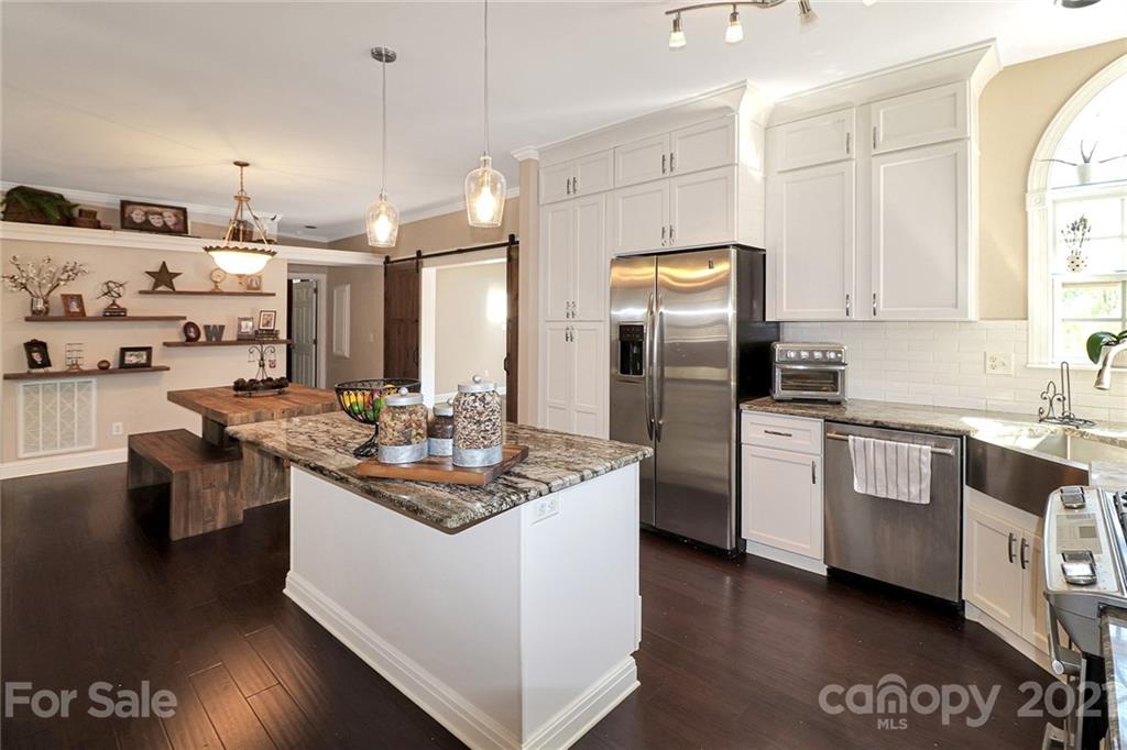 1684 Jim McCarter Road Clover, SC 29710 - Photo 16 of 33 Gallery Image 16