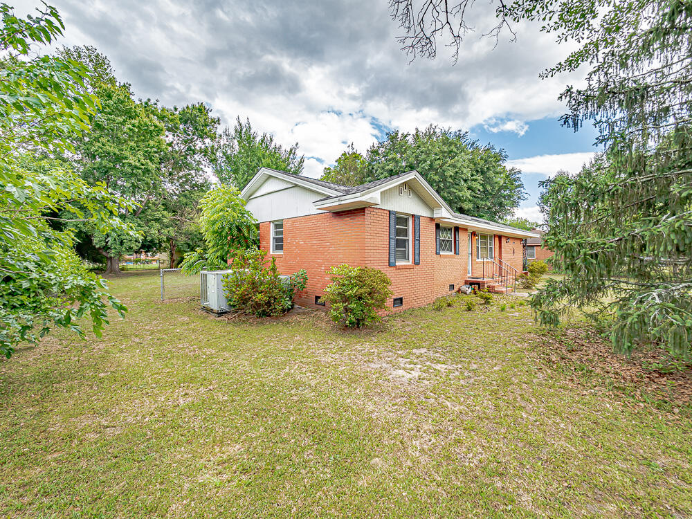 883 Watts Drive Sumter, SC 29154 - Photo 9 of 26