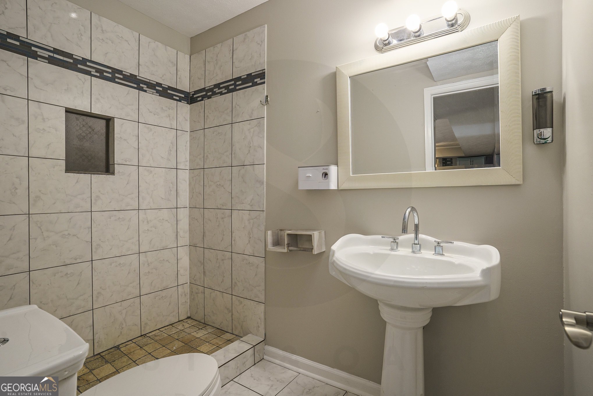 9285 Cedar Ridge Drive Northwest, Unit B Covington, GA 30014 - Photo 11 of 24