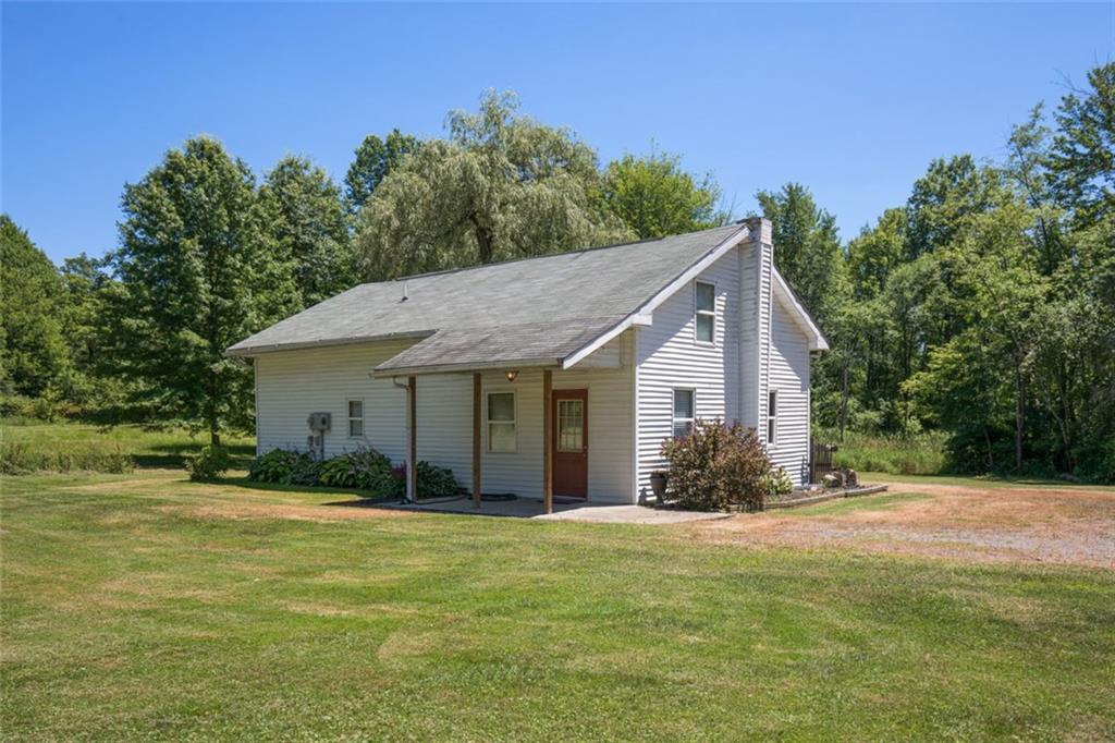3030 Mercer Road New Castle, PA 16105 - Photo 1 of 13 Gallery Image 1