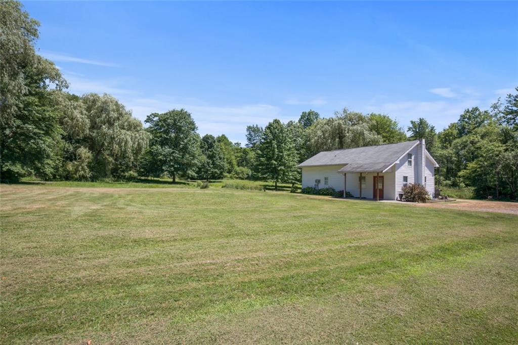 3030 Mercer Road New Castle, PA 16105 - Photo 2 of 13 Gallery Image 2
