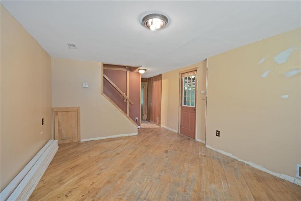 3030 Mercer Road New Castle, PA 16105 - Photo 4 of 13 Gallery Image 4