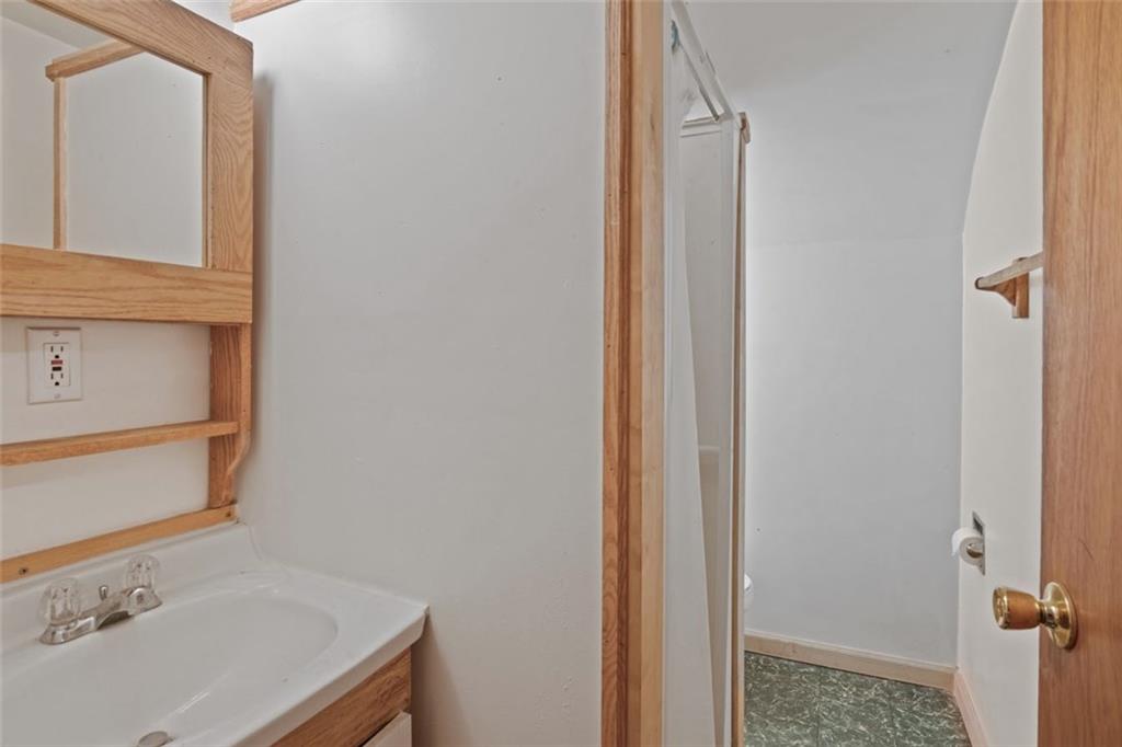 3030 Mercer Road New Castle, PA 16105 - Photo 8 of 13 Gallery Image 8
