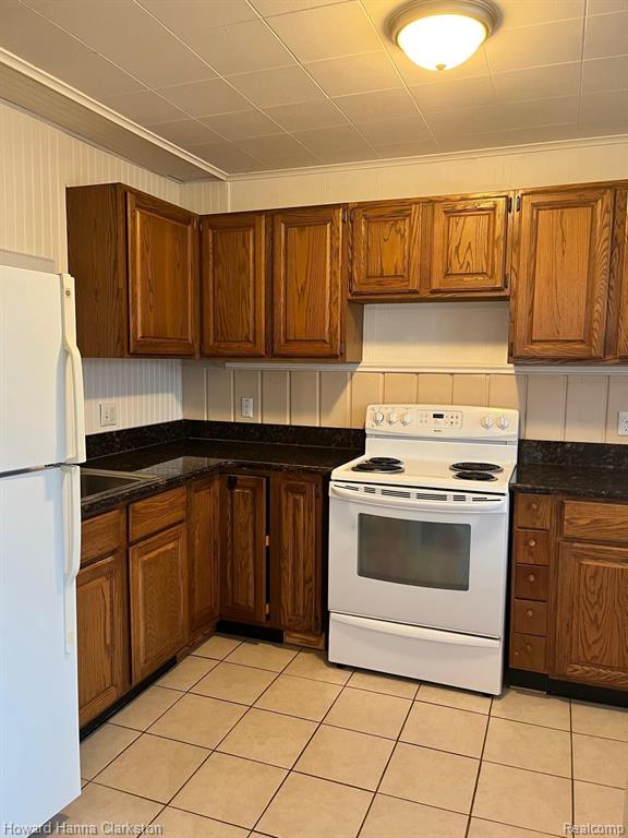 2566 North Williams Lake Road Waterford, MI 48327 - Photo 7 of 10