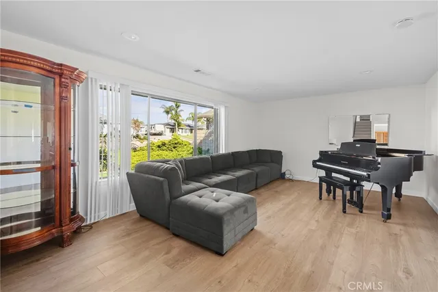 $849,500 | 928 Sunrise Drive, Santa Maria, CA 93455