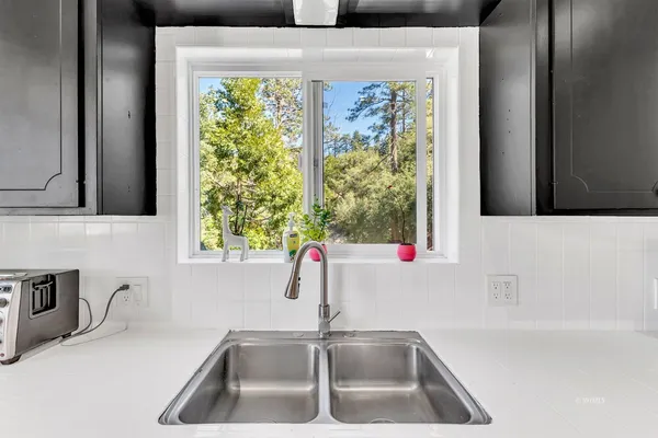 $625,000 | 23971 Skyview Drive, Idyllwild, CA 92549