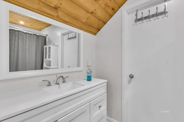 $625,000 | 23971 Skyview Drive, Idyllwild, CA 92549