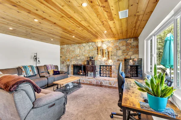 $625,000 | 23971 Skyview Drive, Idyllwild, CA 92549