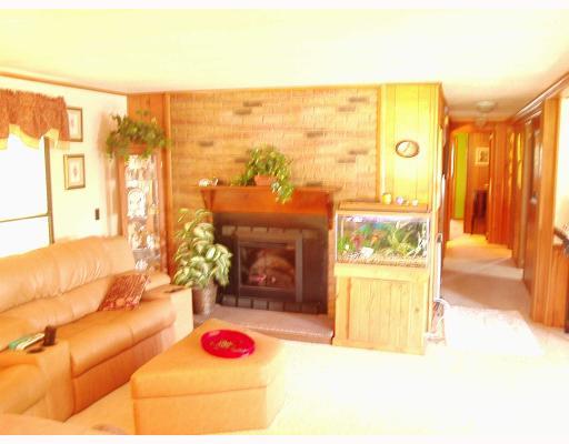 1425 Crucible Road Jefferson, PA 15344 - Photo 5 of 8 Living Room.
