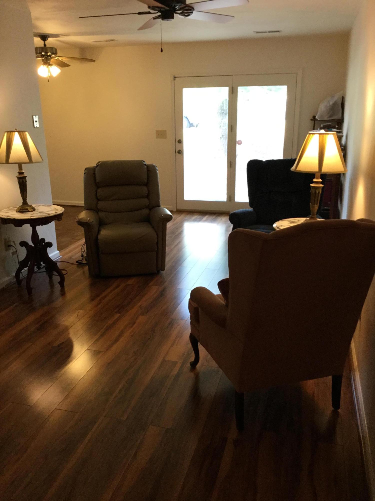 411 Highfield Road Salem, VA 24153 - Photo 13 of 18 image