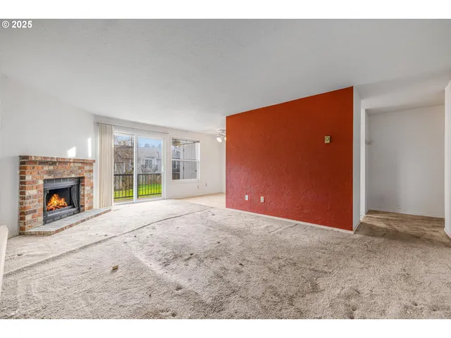 $215,000 | 8304 Southwest Mohawk Street, Tualatin, OR 97062