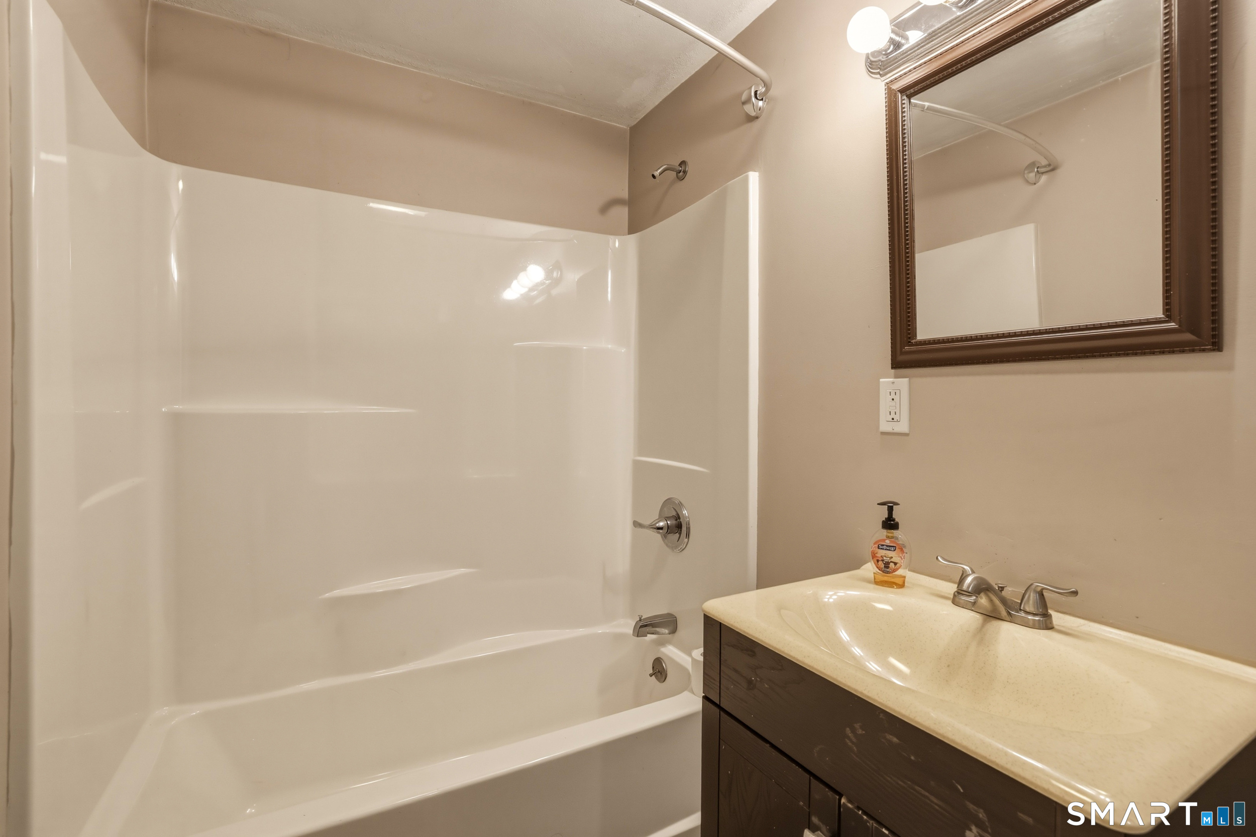 631 Warrenville Road Mansfield, CT 06250 - Photo 24 of 28