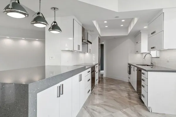 $12,900 | 300 Southeast 5th Avenue, Unit 5180, Boca Raton, FL 33432