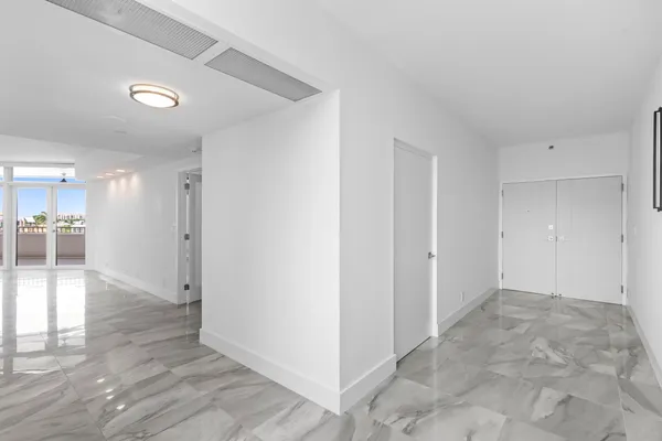 $12,900 | 300 Southeast 5th Avenue, Unit 5180, Boca Raton, FL 33432