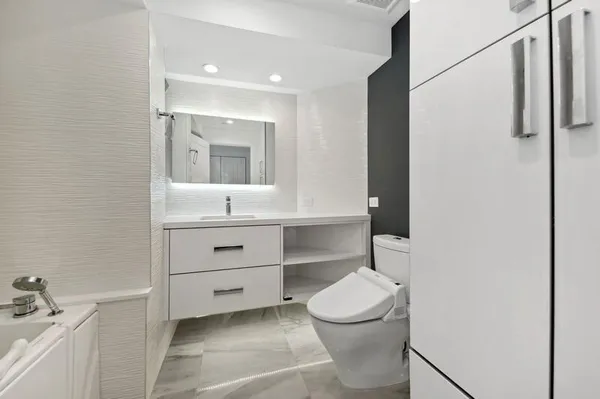 $12,900 | 300 Southeast 5th Avenue, Unit 5180, Boca Raton, FL 33432