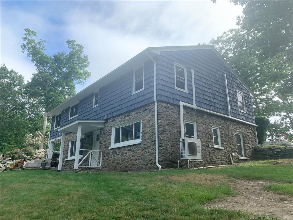 205 Niantic River Road Waterford, CT 06385 - Photo 1 of 1 Gallery Image 1