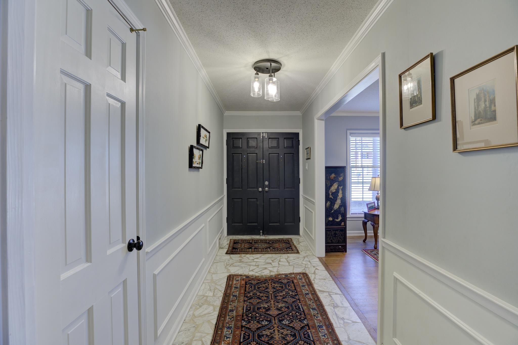 6461 Messick Road Memphis, TN 38119 - Photo 3 of 25 Original Marble or Granite Entry