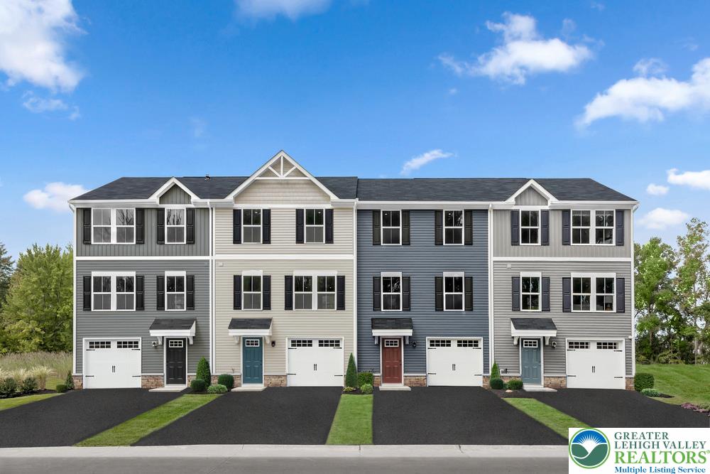 a view of a big yard in front of a building