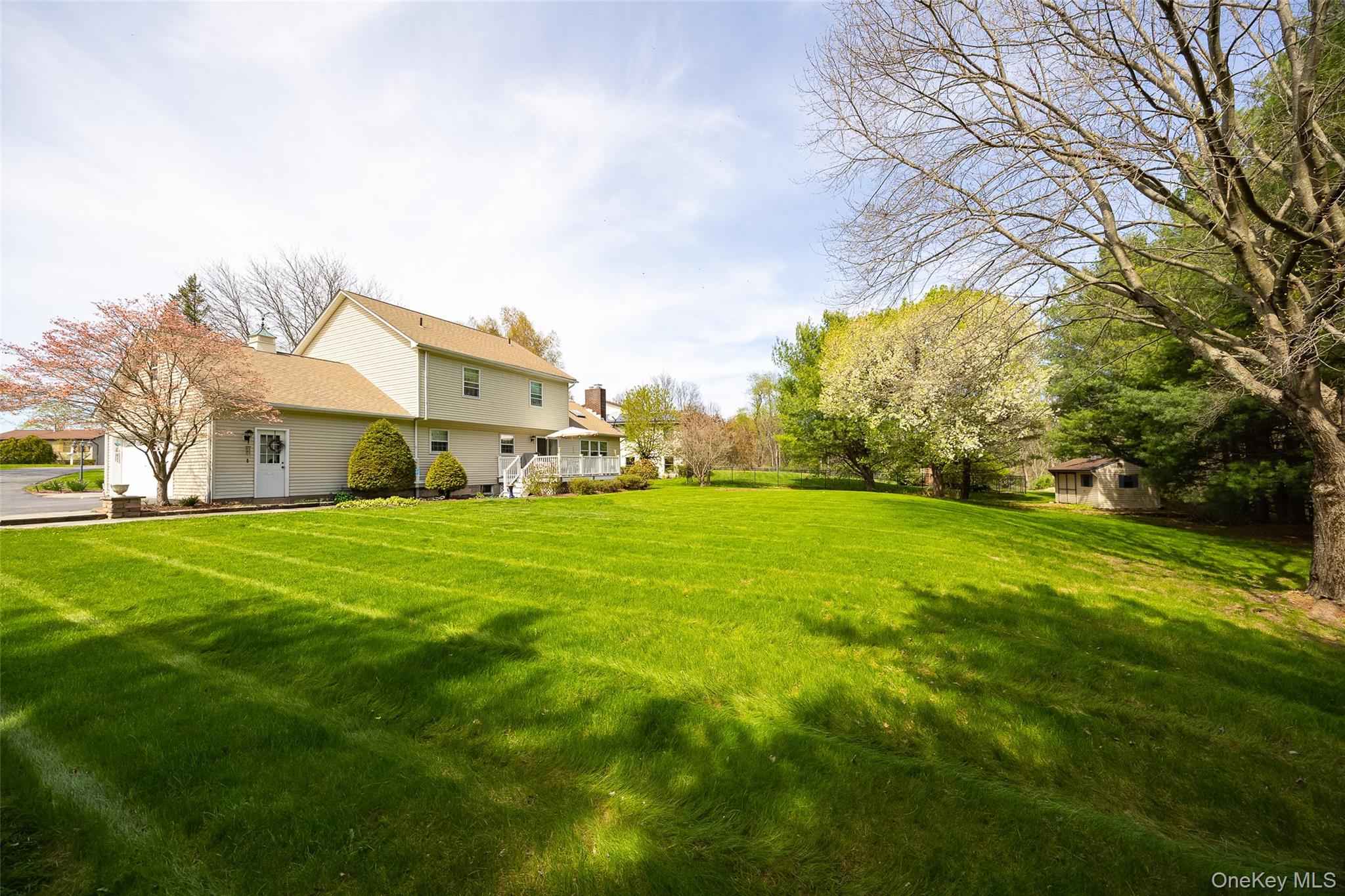 6 Grapevine Place Poughkeepsie, NY 12603 - Photo 21 of 24 a front view of house with yard