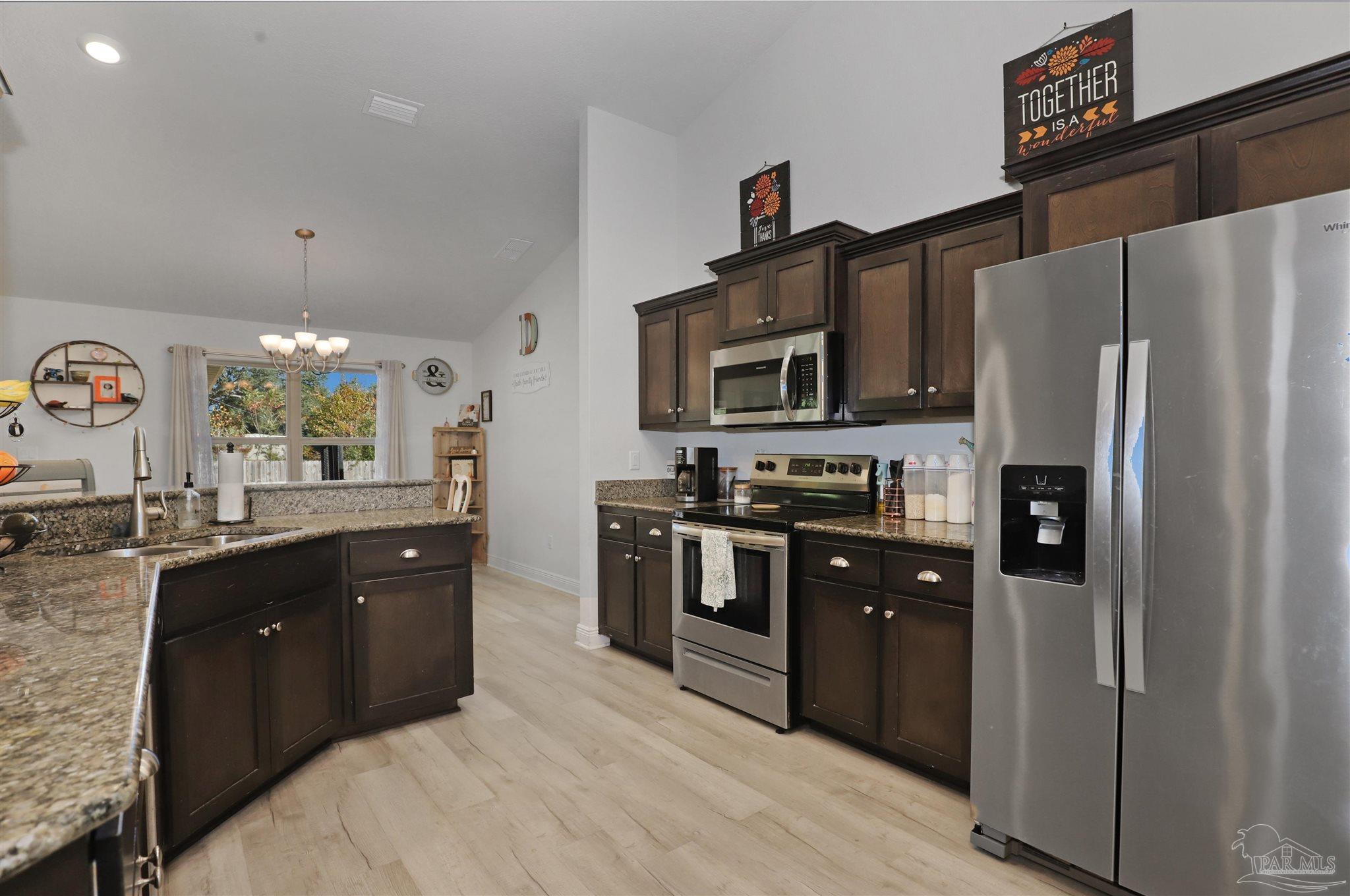 6117 Parsonage Circle Milton, FL 32570 - Photo 4 of 28