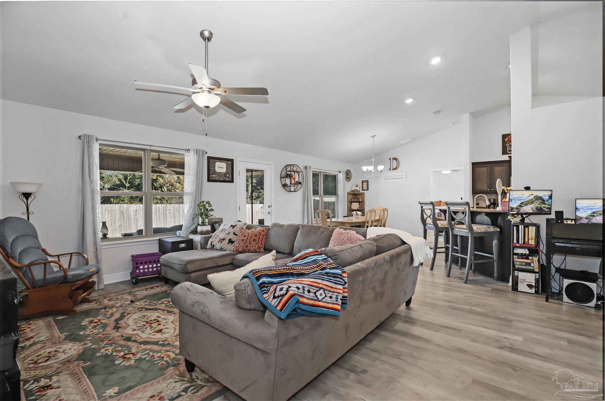 6117 Parsonage Circle Milton, FL 32570 - Photo 9 of 28