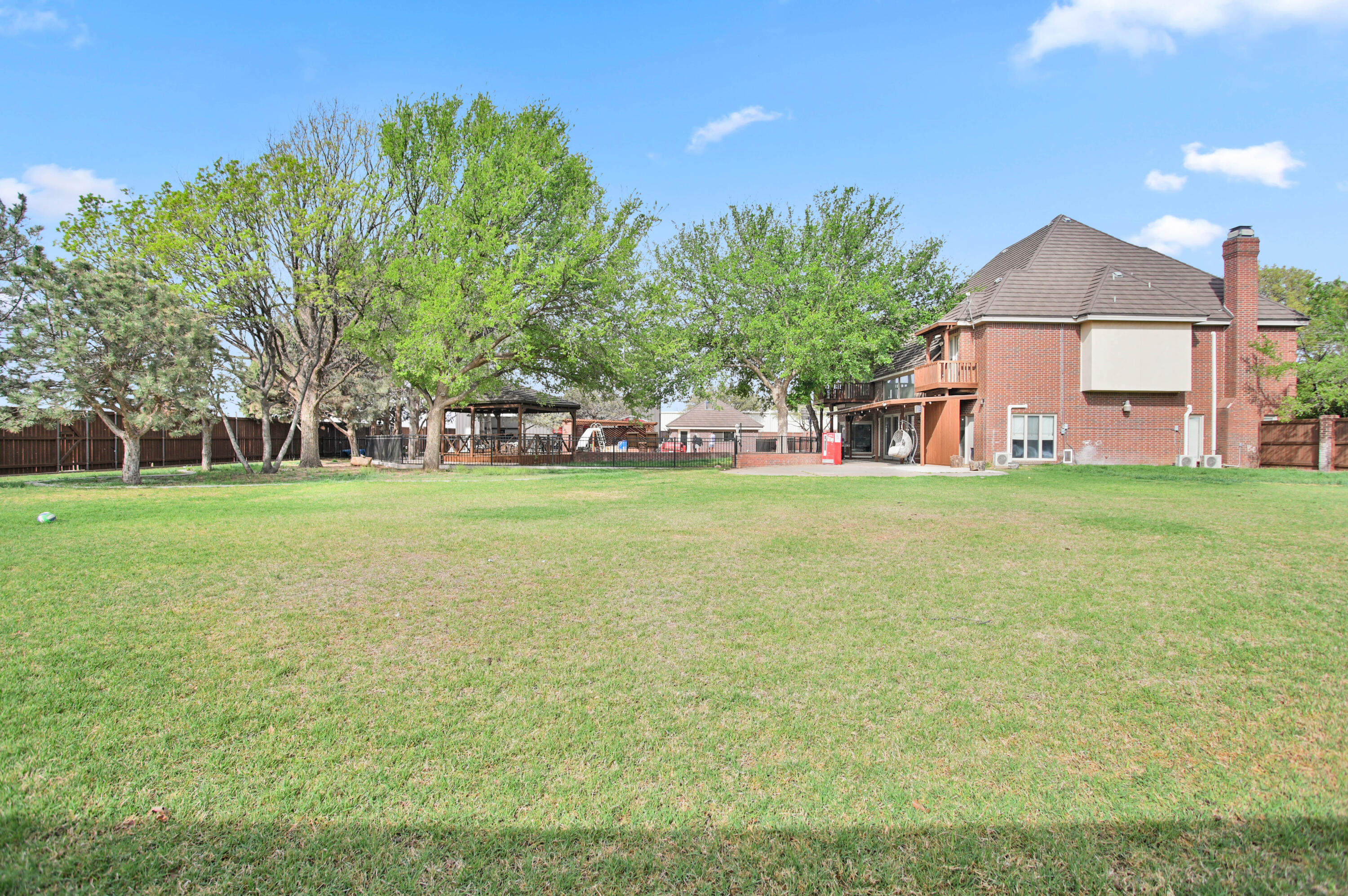 7201 87th Street Lubbock, TX 79424 - Photo 2 of 43 DSC_3653