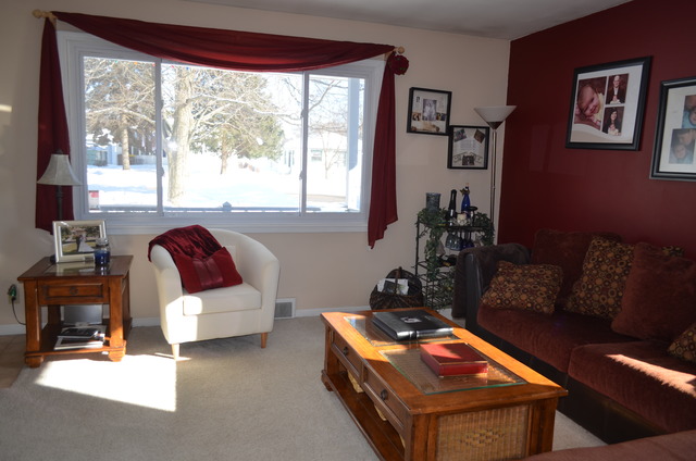 264 Ridge Avenue Crystal Lake, IL 60014 - Photo 3 of 21