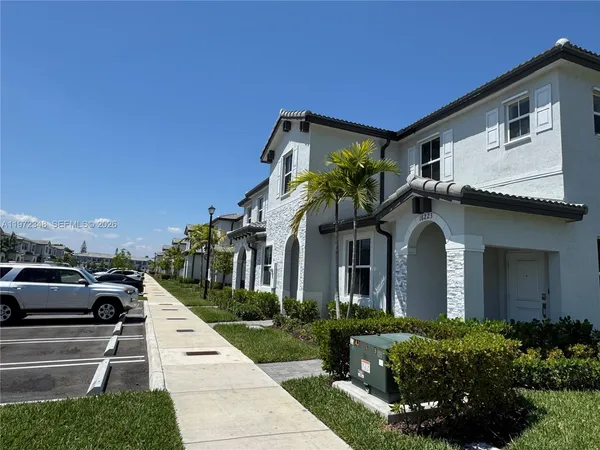 $2,349 | 16227 Southwest 292nd Street, Homestead, FL 33033
