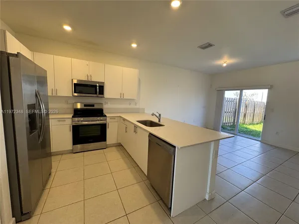 $2,349 | 16227 Southwest 292nd Street, Homestead, FL 33033