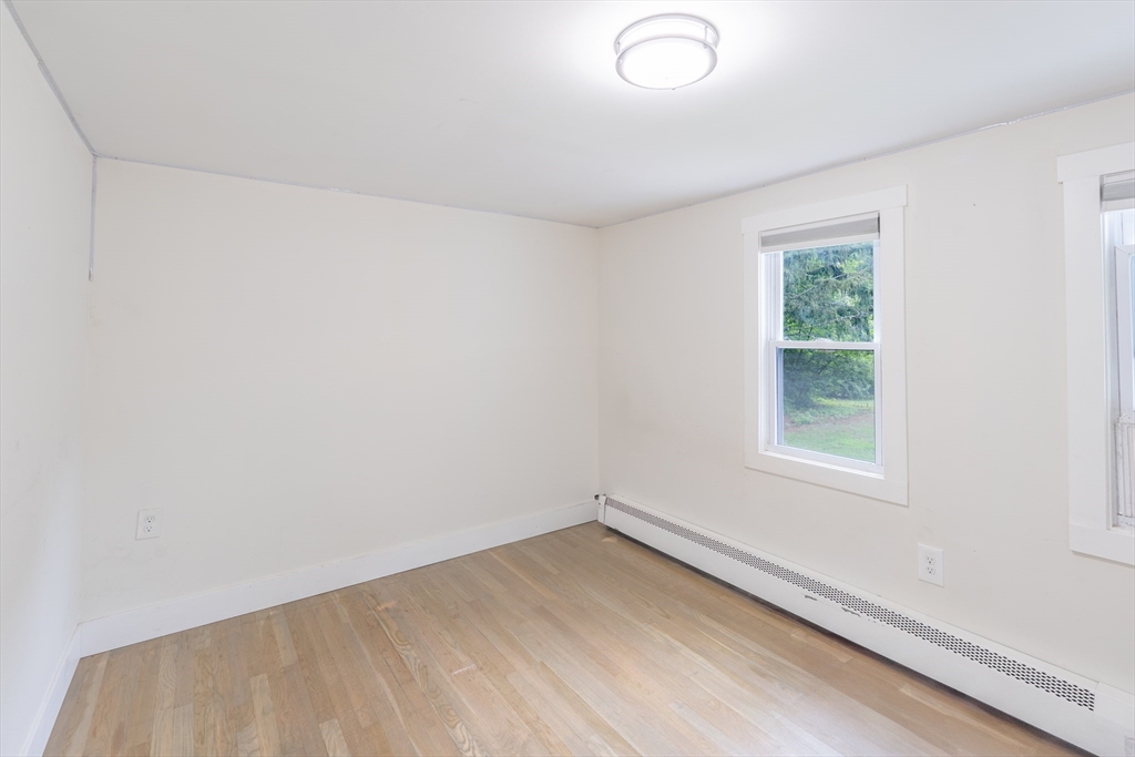 725 Lombard Road Chicopee, MA 01020 - Photo 13 of 36 Gallery Image 13