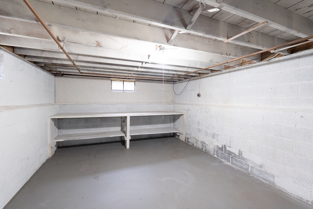 725 Lombard Road Chicopee, MA 01020 - Photo 28 of 36 Gallery Image 28