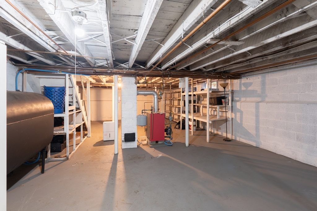 725 Lombard Road Chicopee, MA 01020 - Photo 30 of 36 Gallery Image 30