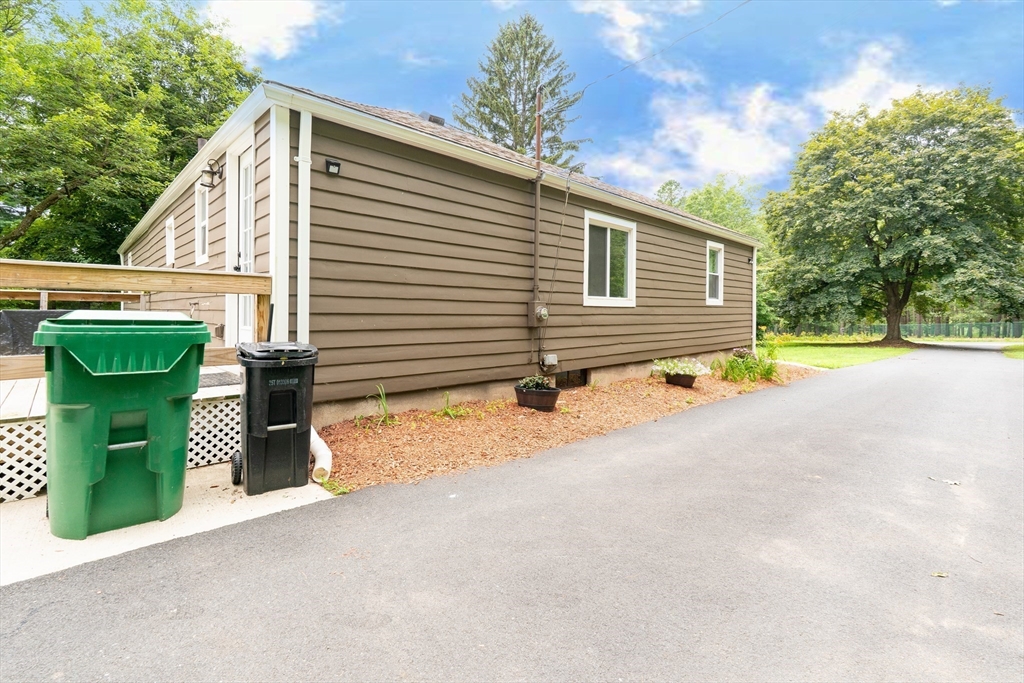 725 Lombard Road Chicopee, MA 01020 - Photo 35 of 36 Gallery Image 35