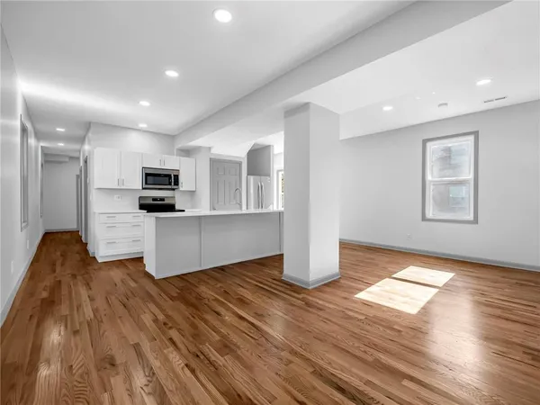 $275,000 | 4333 Tracy Avenue, Kansas City, MO 64110