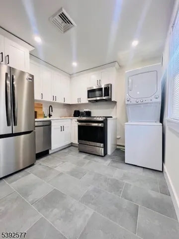 $589,000 | 275 Valley Road, Clark, NJ 07066