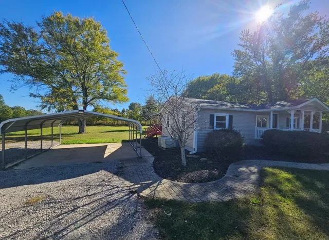 a house view with a outdoor space