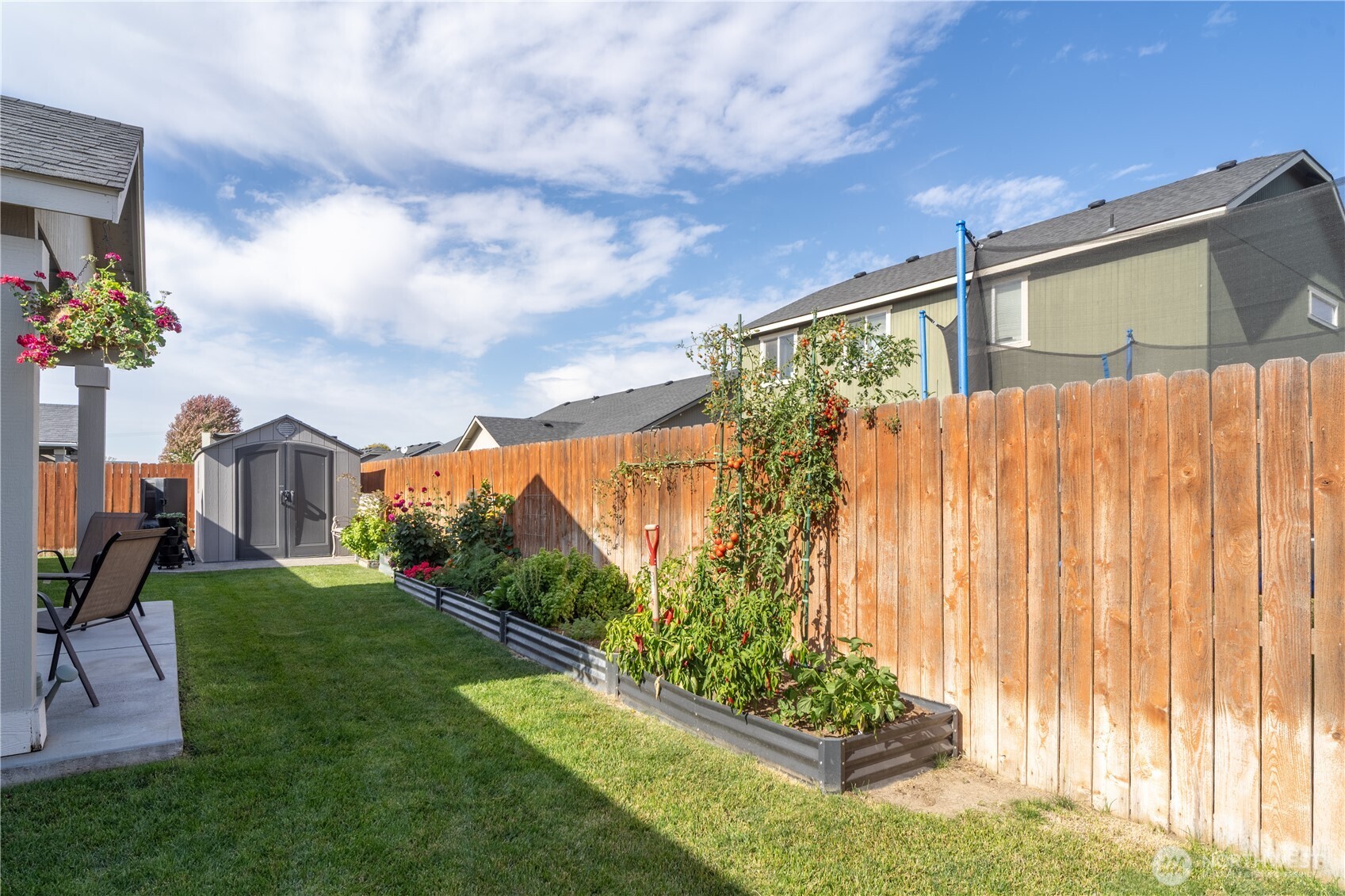 1630 Filmore Drive Moses Lake, WA 98837 - Photo 38 of 40 a view of a back yard of the house