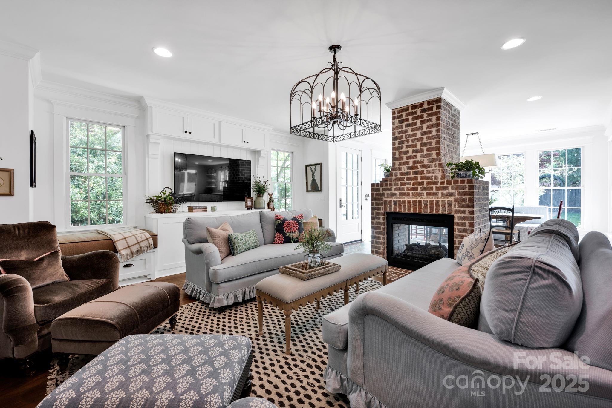 411 Walnut Street Davidson, NC 28036 - Photo 11 of 48 Gallery Image 11