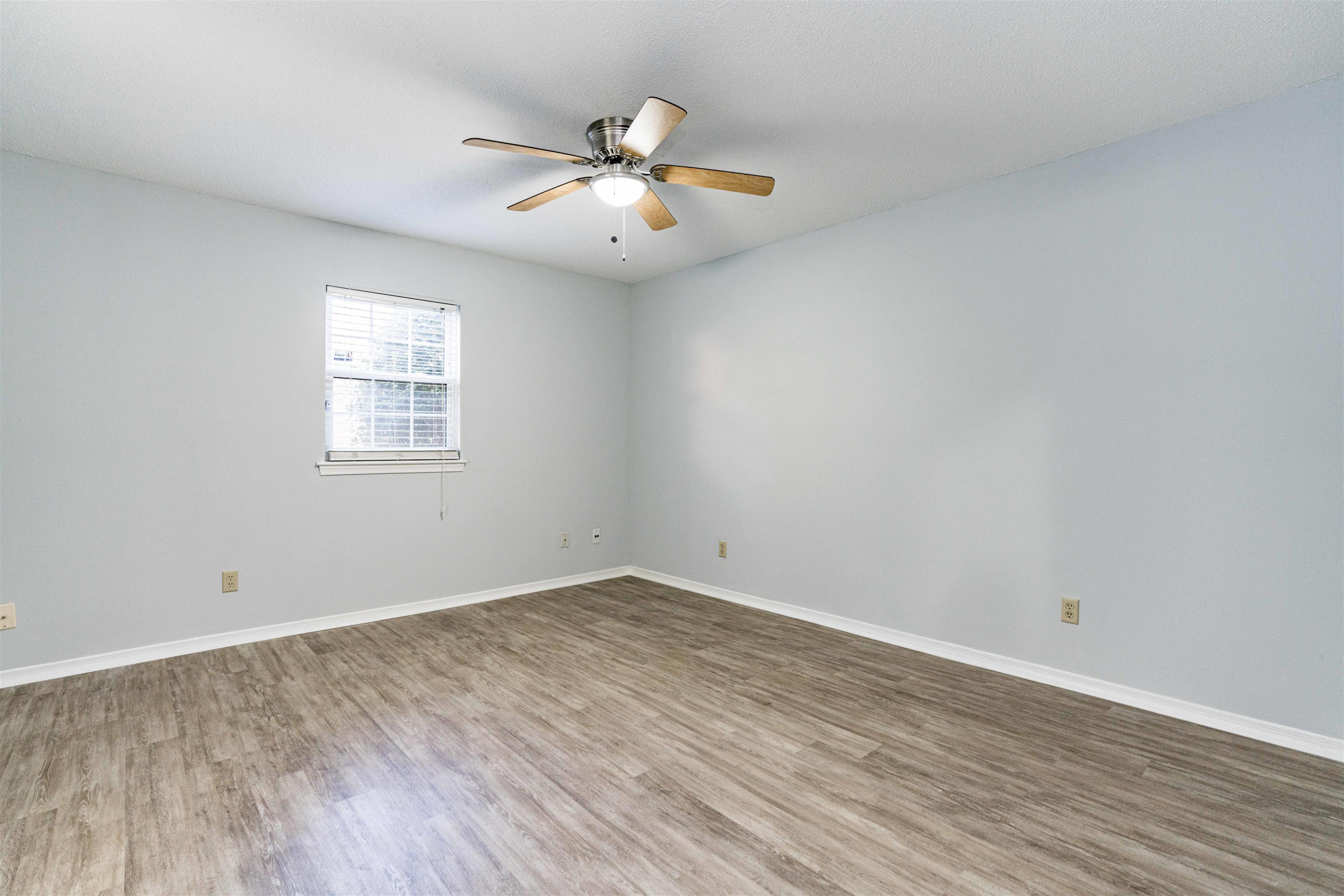 5804 Falls Of Neuse Road, Unit F Raleigh, NC 27609 - Photo 15 of 24 Photo 15