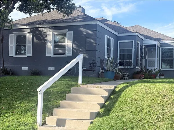 $3,075 | 4447 East 14th Street, Long Beach, CA 90804