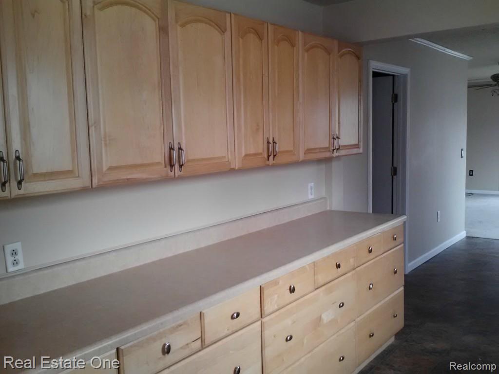 37048 Bendix Street Wayne, MI 48184 - Photo 4 of 9 KITCHEN NUMBER ONE
