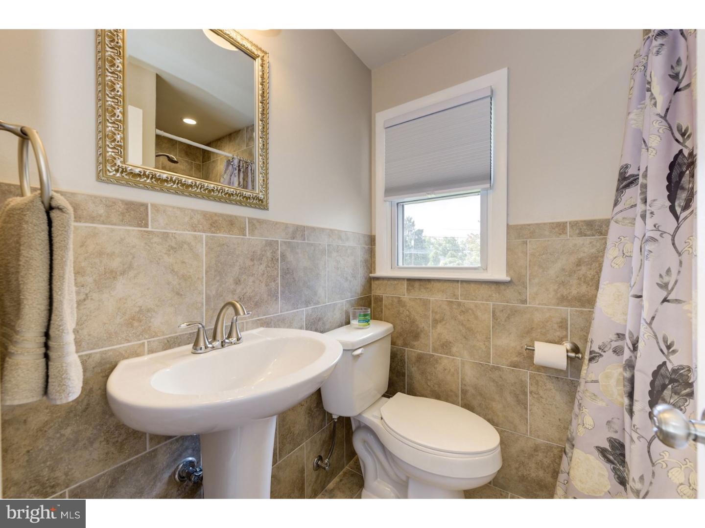 711 Hilltop Road Cinnaminson, NJ 08077 - Photo 19 of 25 Master Bathroom