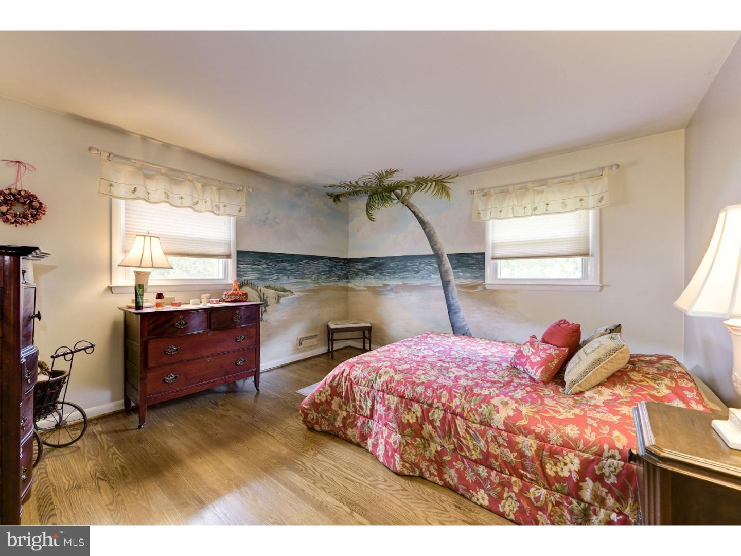 711 Hilltop Road Cinnaminson, NJ 08077 - Photo 21 of 25 Bedroom 2
