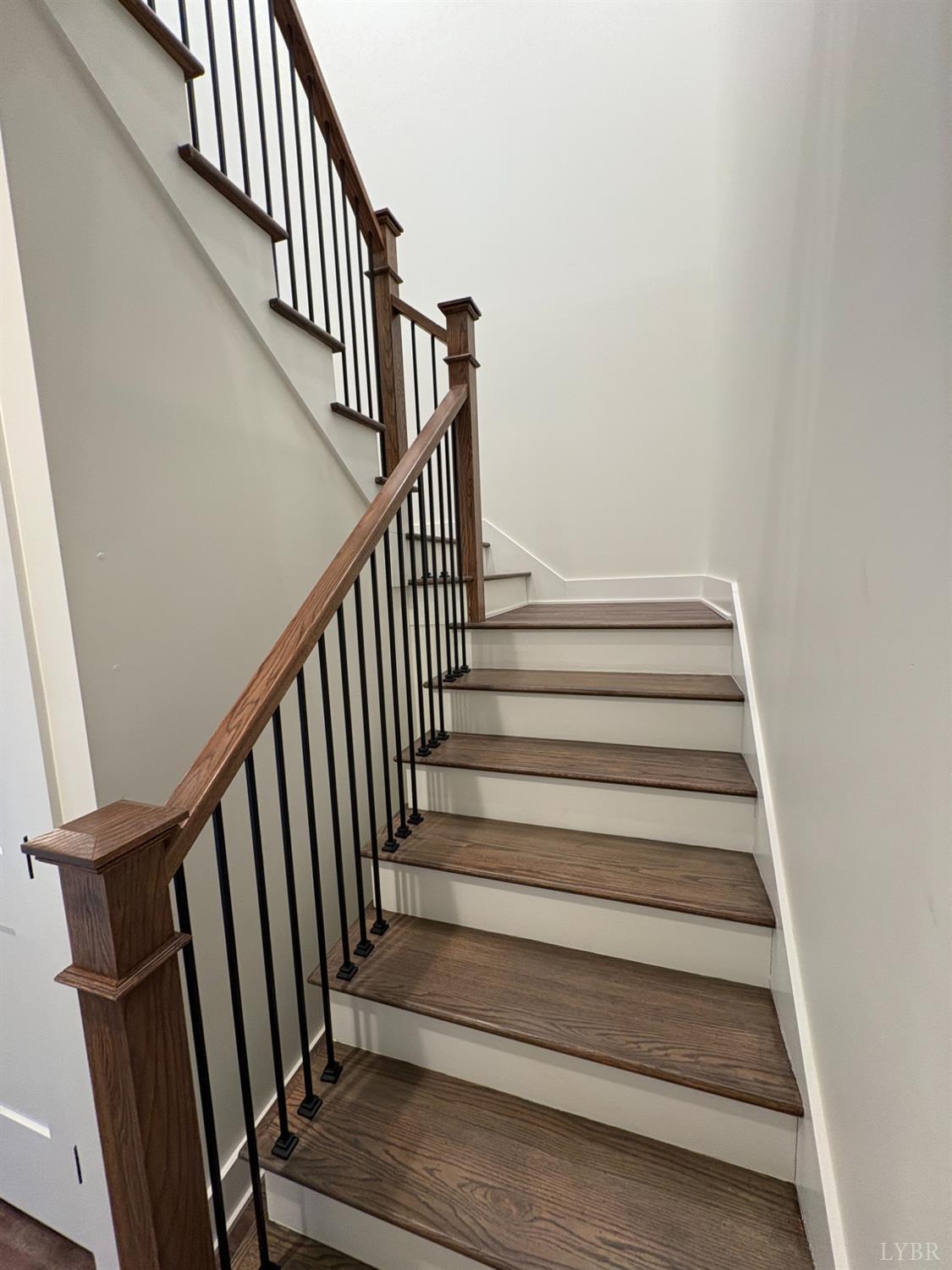 2142 Clarks Road Rustburg, VA 24588 - Photo 43 of 70 a view of entryway