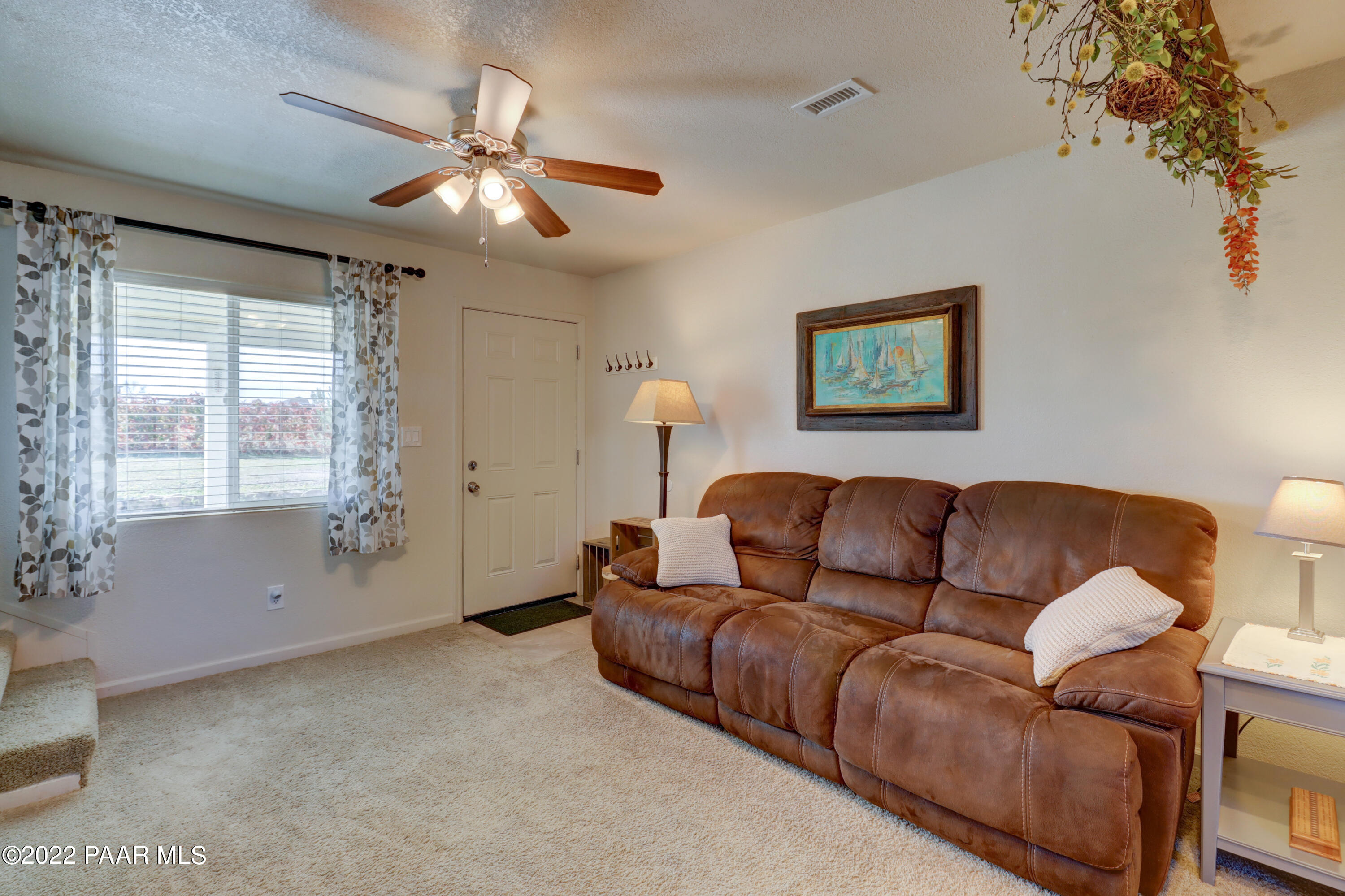 2290 West Canta Libre Road Chino Valley, AZ 86323 - Photo 3 of 45 003_Entry Living Room